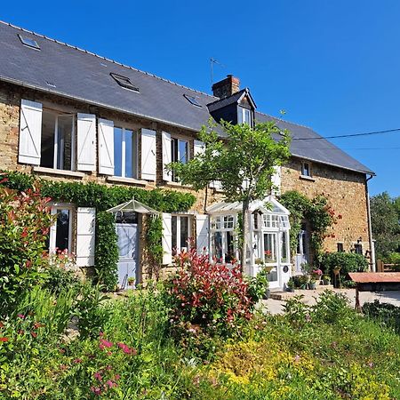 La Paix, Gite Bucolique En Normandie Conde-sur-Noireau Exterior photo